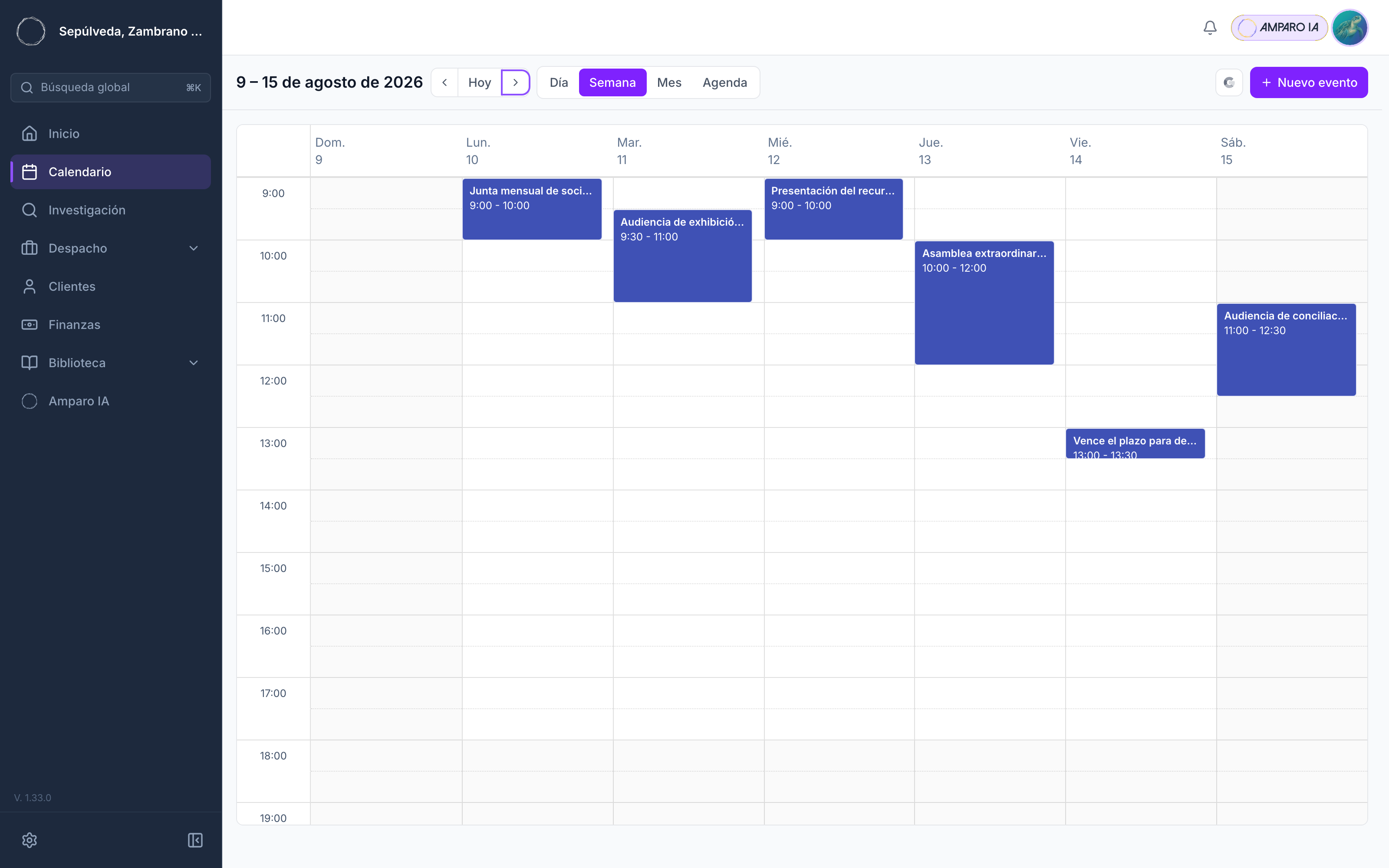 El lector entiende de un vistazo que Calendario junta lo agendado en asuntos y lo sincronizado desde Google Calendar en un solo lienzo semanal, navegable por día, semana y mes.